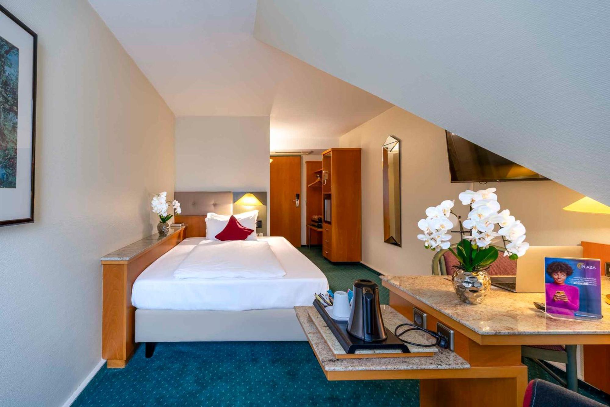 Plaza Inn Blankenburg Ditzingen, Sure Hotel Collection Bagian luar foto