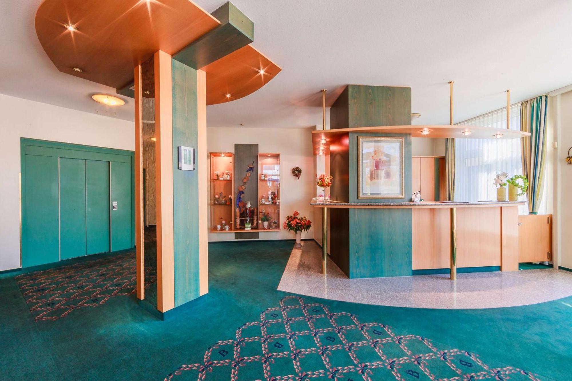Plaza Inn Blankenburg Ditzingen, Sure Hotel Collection Bagian luar foto