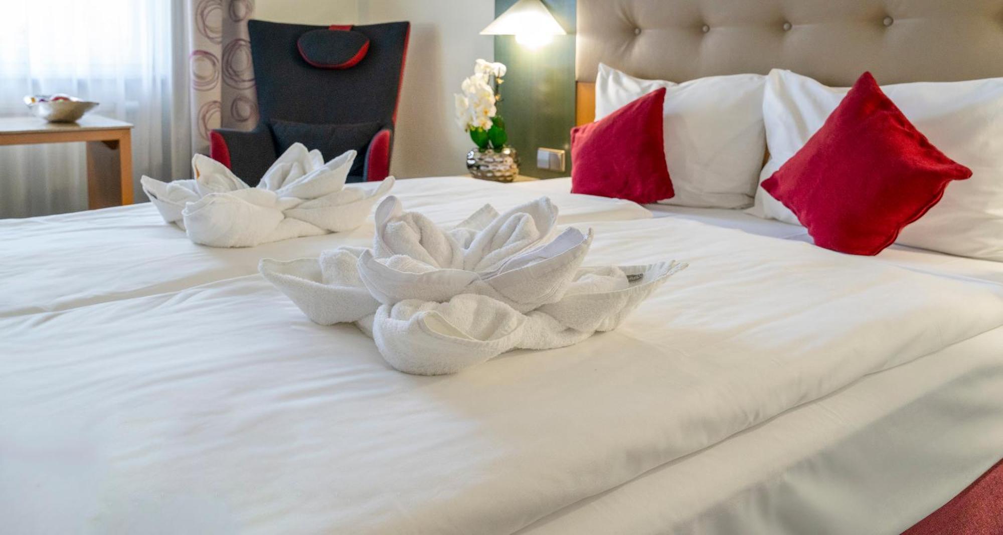 Plaza Inn Blankenburg Ditzingen, Sure Hotel Collection Bagian luar foto